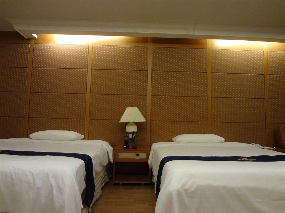 Diamond Tourist Hotel Busan Buitenkant foto