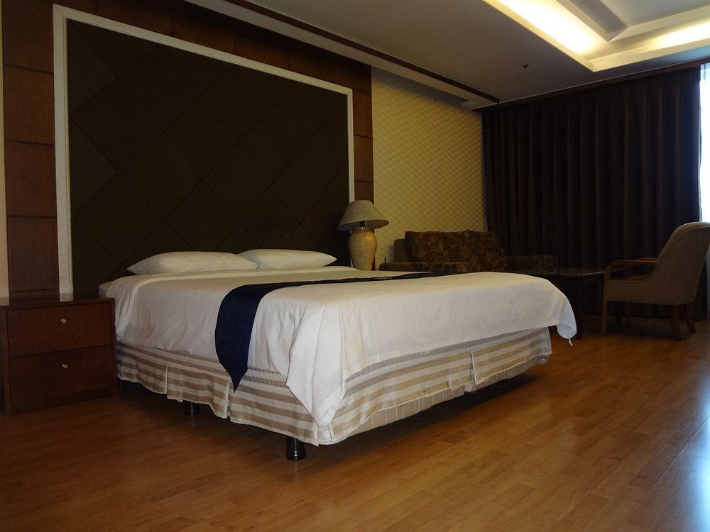 Diamond Tourist Hotel Busan Buitenkant foto