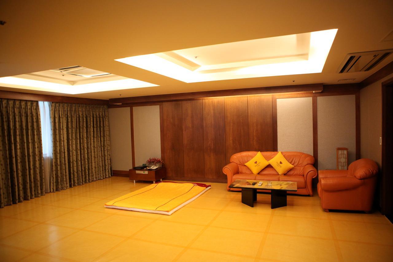 Diamond Tourist Hotel Busan Buitenkant foto